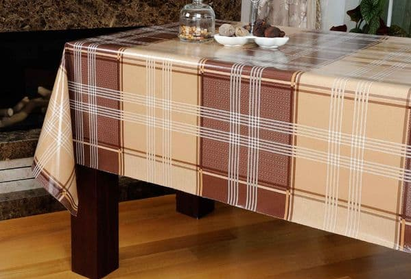 Скатертина на столі з клейонки