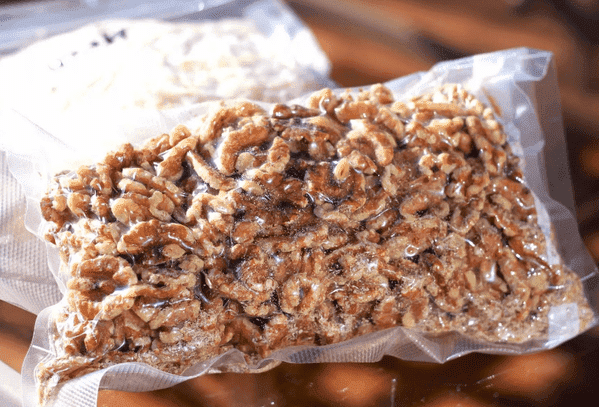 Горіхи у вакуумному пакеті