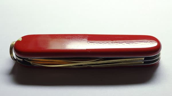 Полірування виробу із пластику